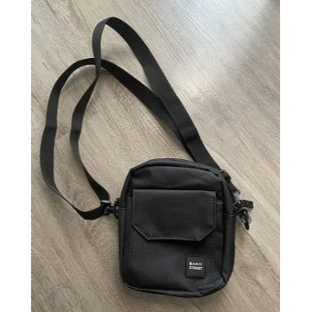 New Crossbody Bag for Mens,Travel Passport Wallet Bag for Men for Cell Phone